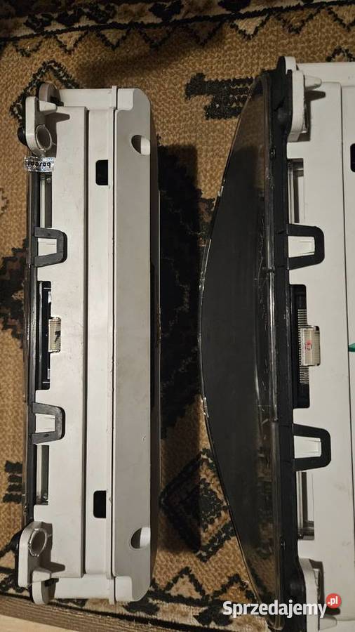 Liczniki zegary do Jaguar SType Jarosław