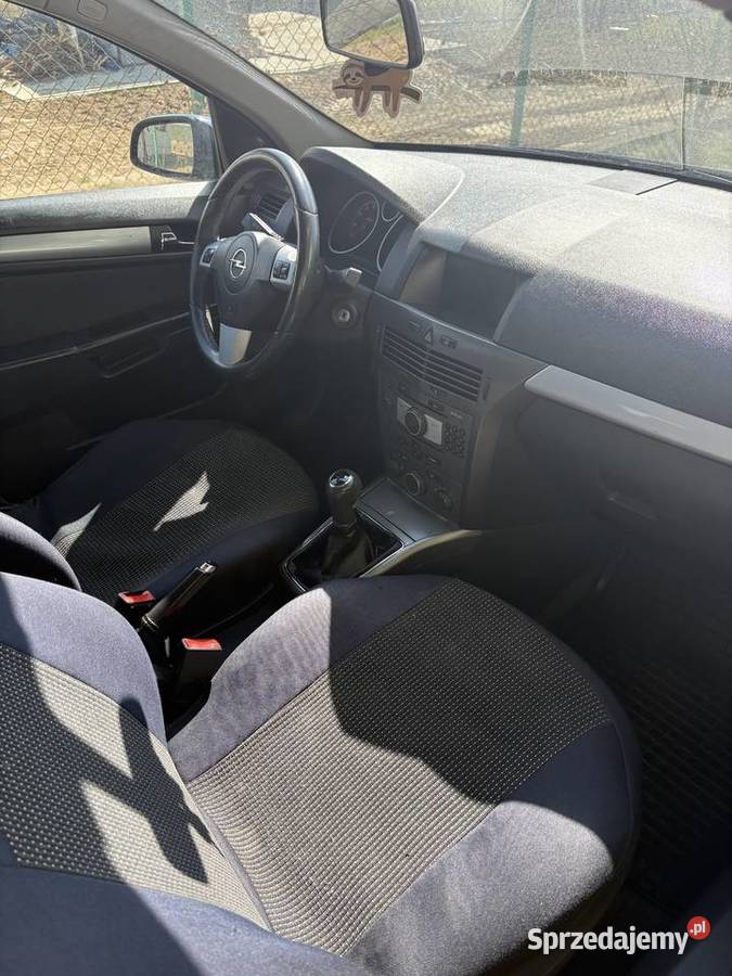 Opel Astra H 2004r PB LPG Miechów