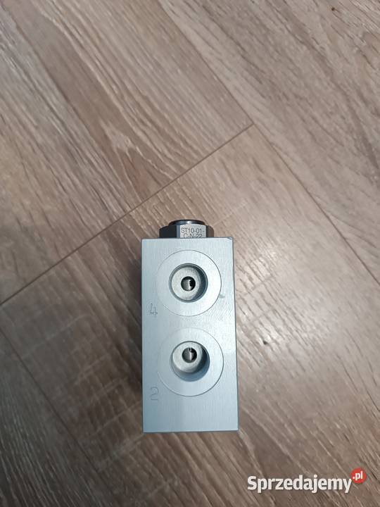 Rozdzielacz przepływu 134 115150 lmin nieuszkodzony Otmuchów