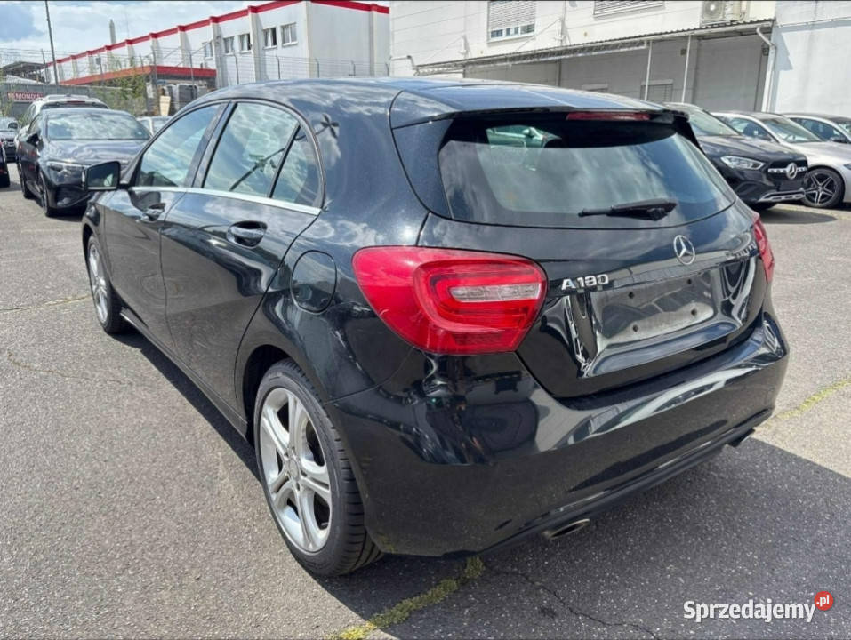 Mercedes A 180 Perfekcyjny bogata W176 2012 sprzedam