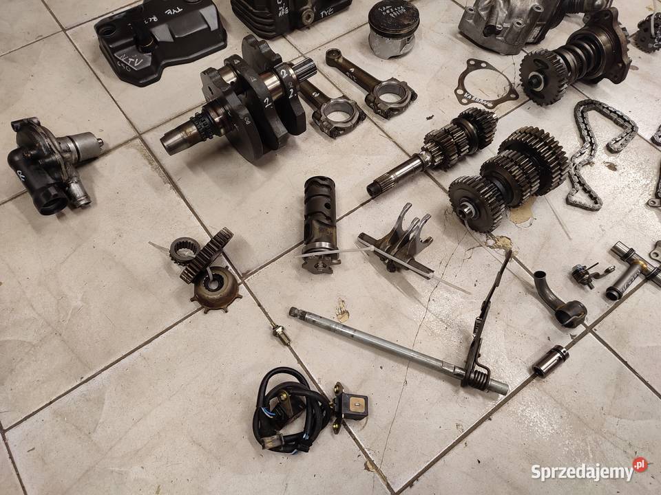 Honda NTV 650 silnik części wał cylinder głowica Jelenia Góra