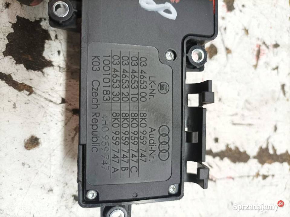 PRZEŁĄCZNIK FOTELA 8K0959747 Skoda Superb II