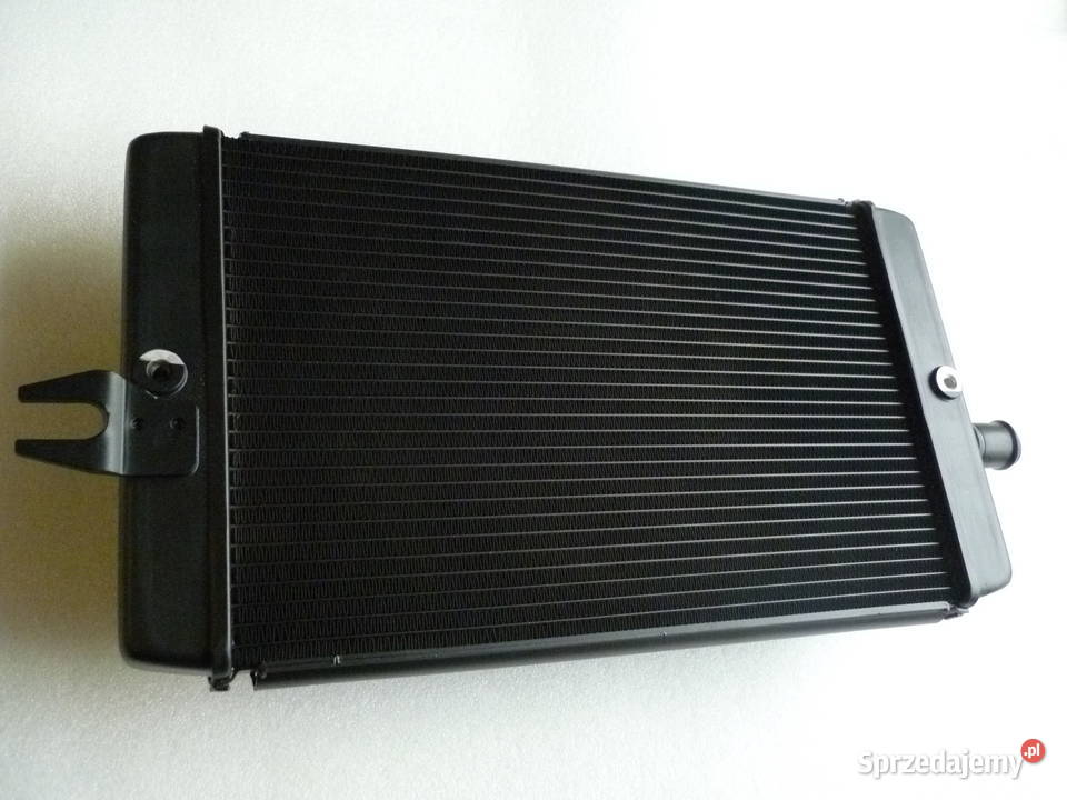 TRIUMPH Nowa chłodnica Bonneville 9001200Street Poznań