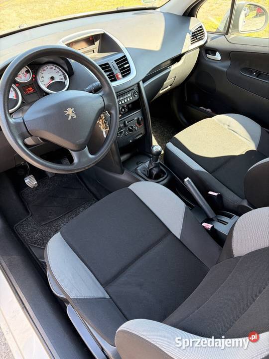 Peugeot 207 14 benzyna 112000 ładny centralny zamek Gubin