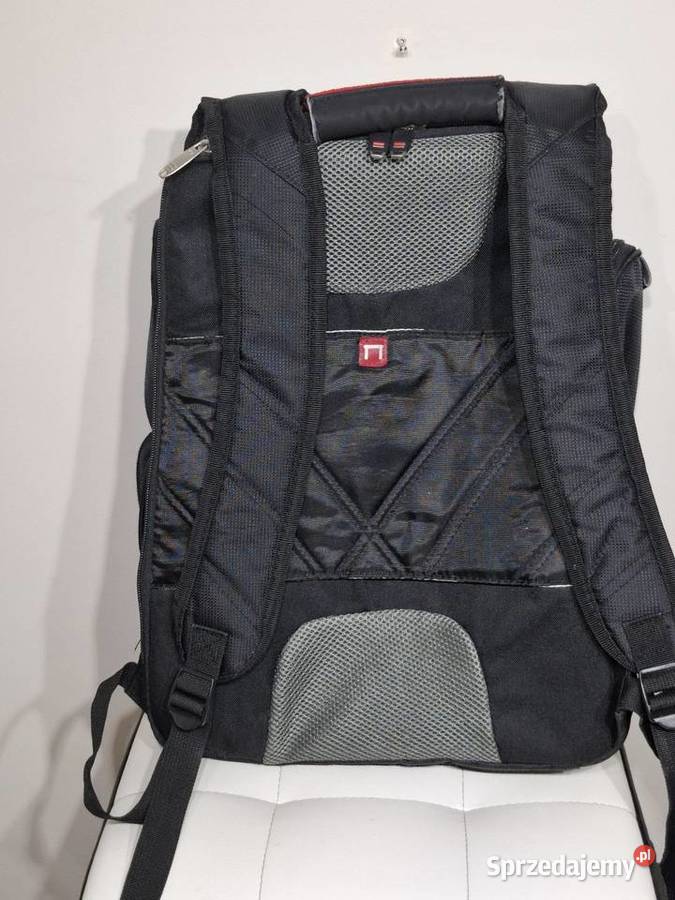 Plecak wielokomorowy Elleven Proton Kraków sprzedam