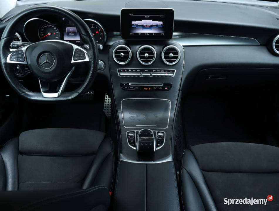 Mercedes GLC GLC 250 4MATIC Rok produkcji 2018 GLC mazowieckie Piaseczno