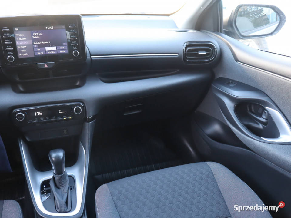 Toyota Yaris 15 Hybrid centralny zamek Yaris