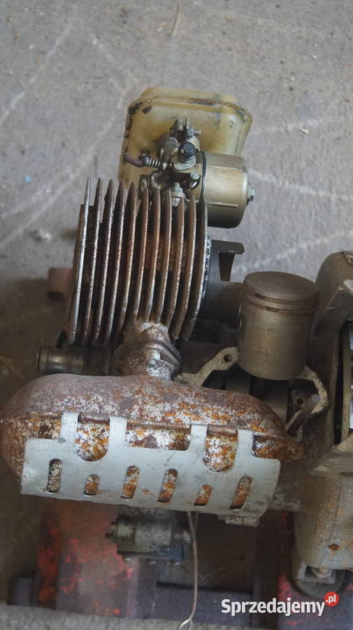 Motopompa spalinowa CCCR 89 r 3000min oryginał Łódź sprzedam
