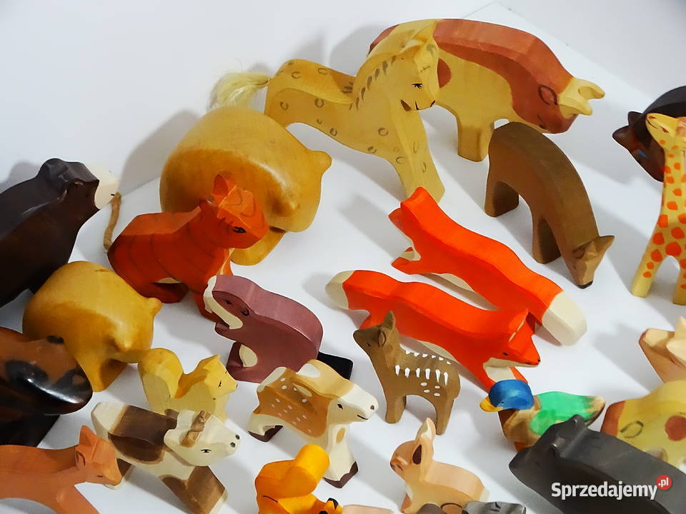38 drewnianych figurek zwierząt zoo i leśnych lubelskie Biłgoraj sprzedam