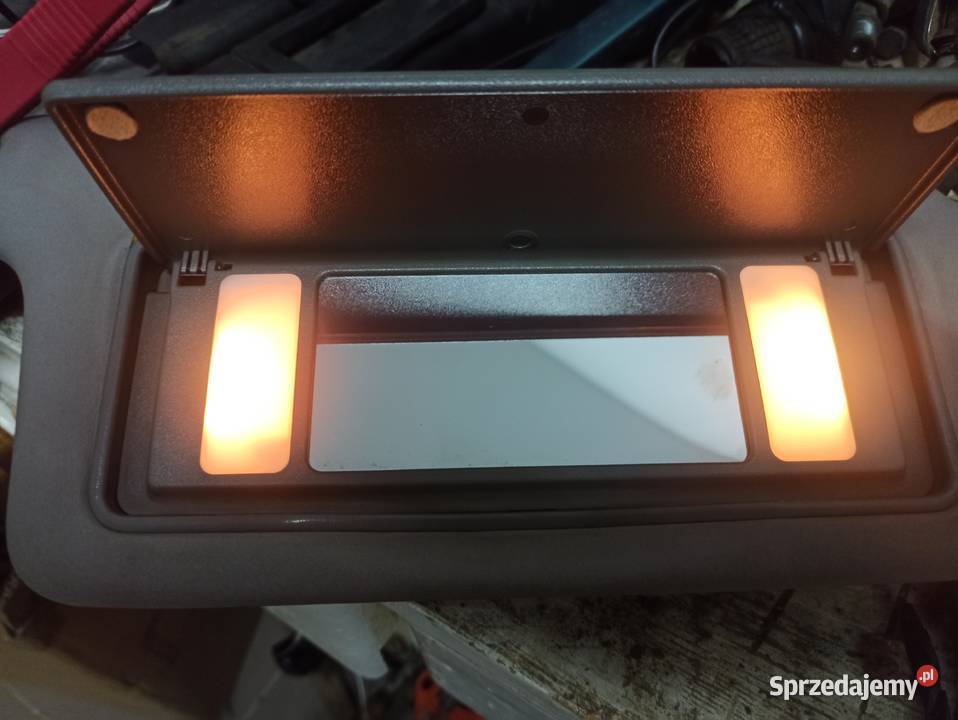 Podświetlany daszek przeciwsłoneczny prawy audi Zagórz