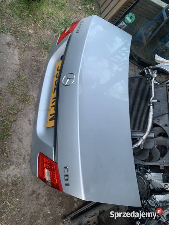W212 klapa tył sedan kompletna Września