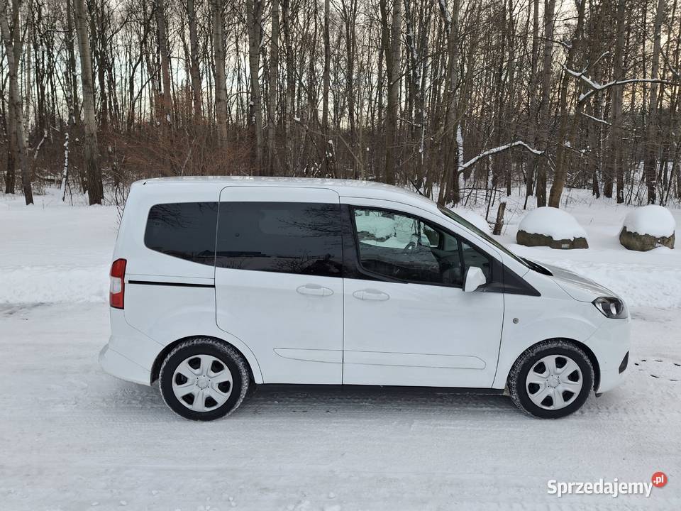 Sprzedam Ford Tourneo Curier nieuszkodzony Białystok sprzedam