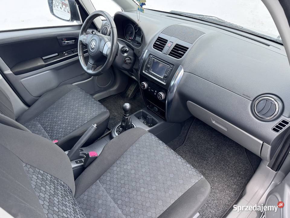 Suzuki SX4 STYLE 4x4 16 benzyna benzyna Suzuki