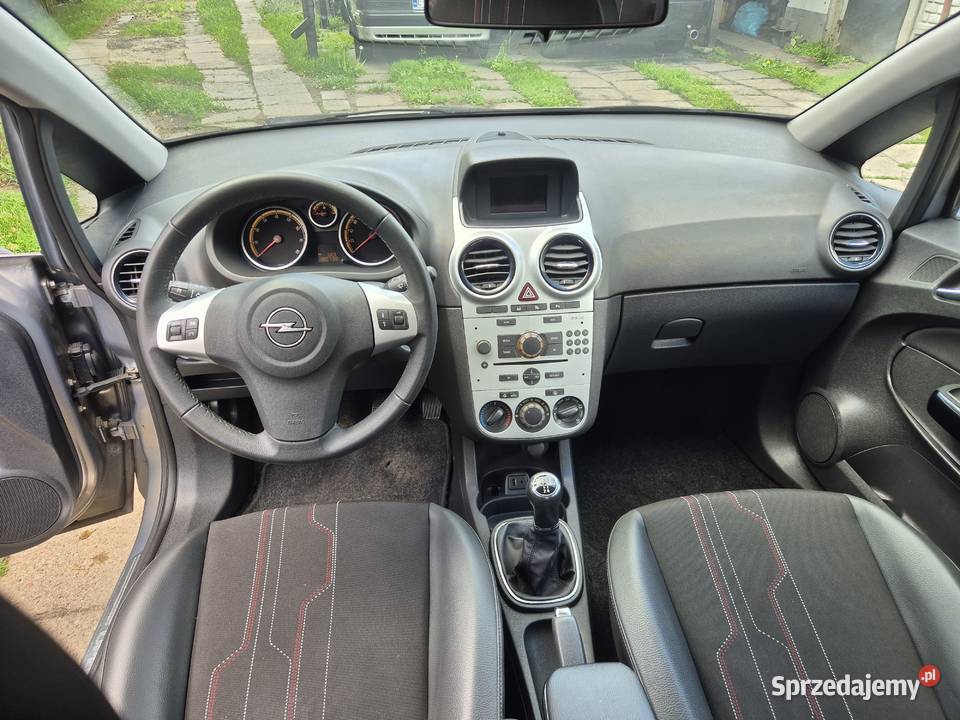 Opel Corsa 12 benzyna 86 Nowy rozrząd i olej Skierniewice sprzedam