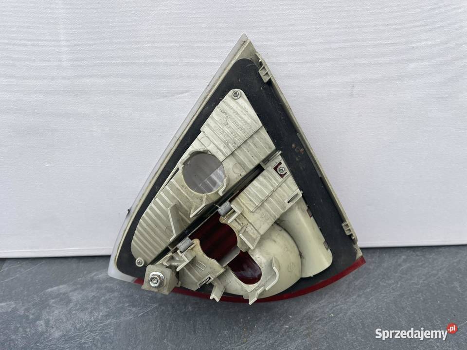 BMW E90 LEWA LAMPA W KLAPĘ wielkopolskie Ostroróg sprzedam