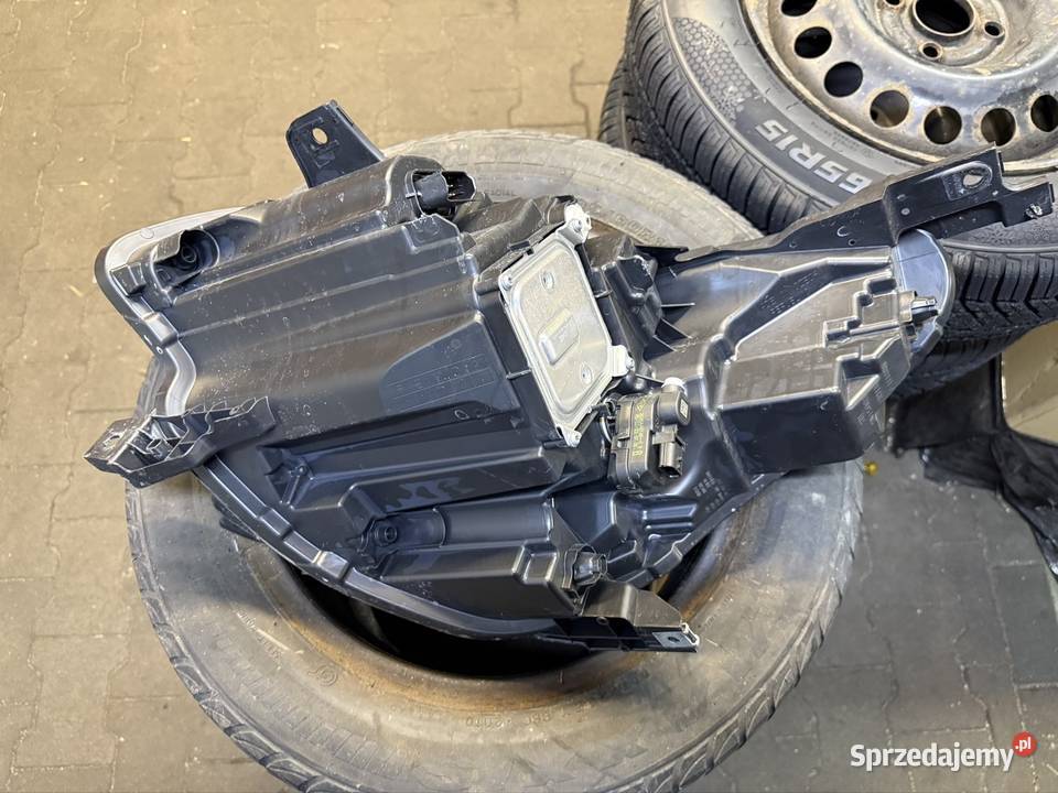 Lampa Reflektor Prawy Przod Renault Captur II 2