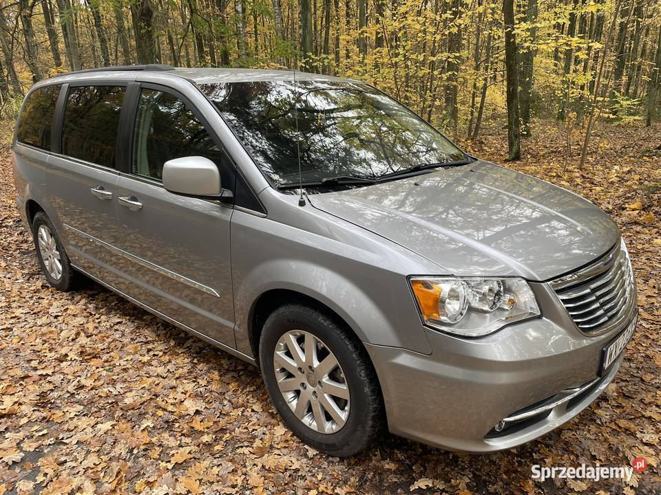 Chrysler Town Country Chrysler Town Country 2016 4/5 Warszawa