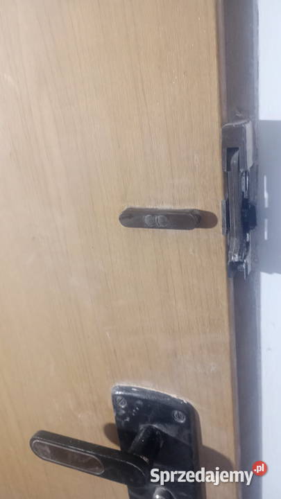 Sprzedam drzwi antywłamaniowe