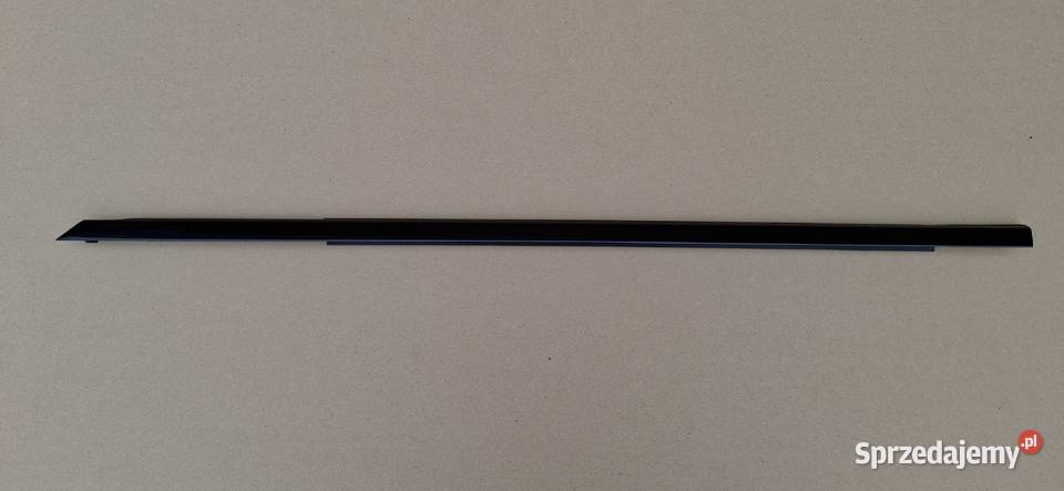 MERCEDES CKLASA W205 LISTWA ZGARNIAJĄCA LEWY Motoryzacja Bieleń