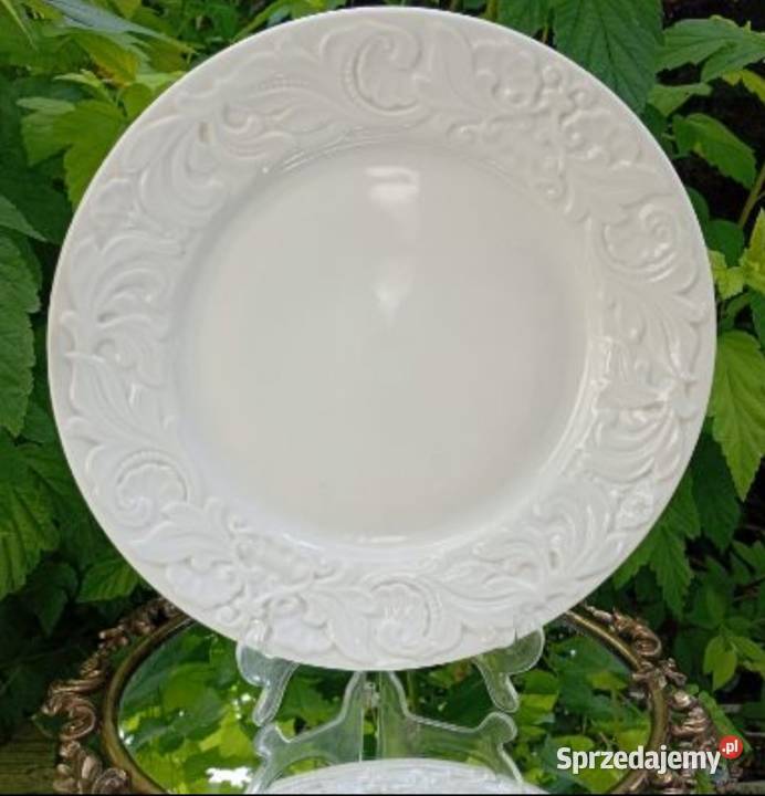 Patera Bogucice z reliefowanym brzegiem 32 Pabianice