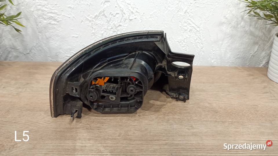 Lampa Prawa Tył SEAT IBIZA L5 Radzyń Podlaski