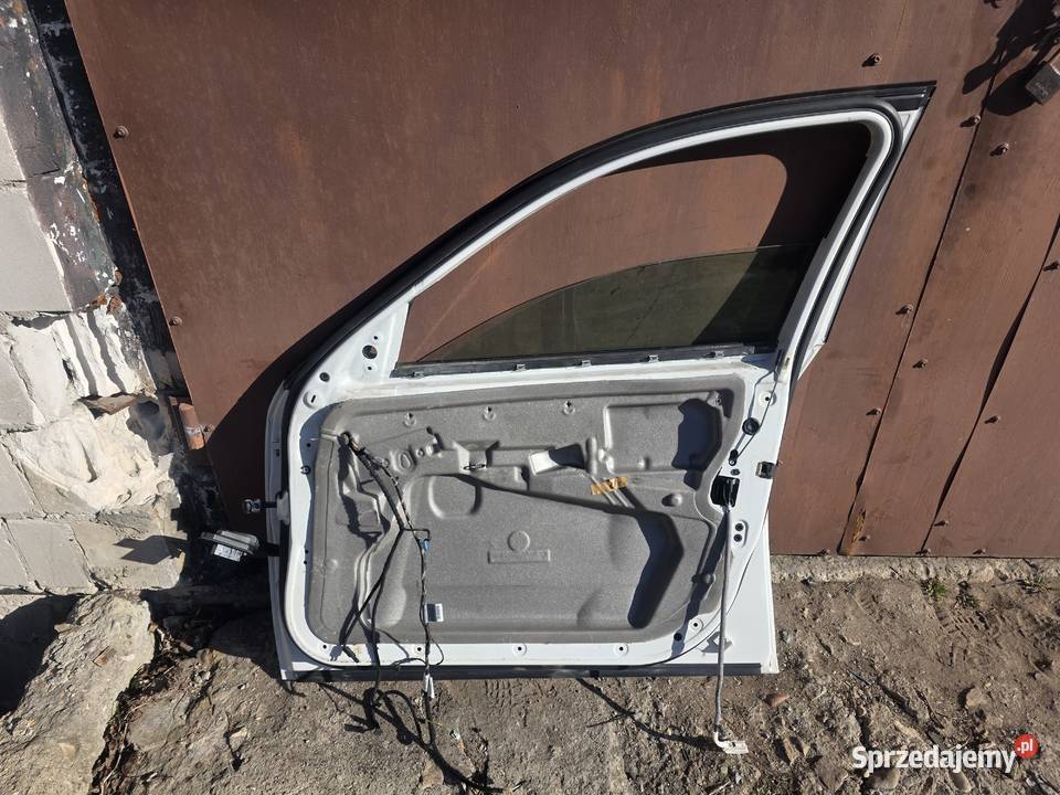 Drzwi prawe BMW E60 kompletne Drzwi mazowieckie Skrzeszew