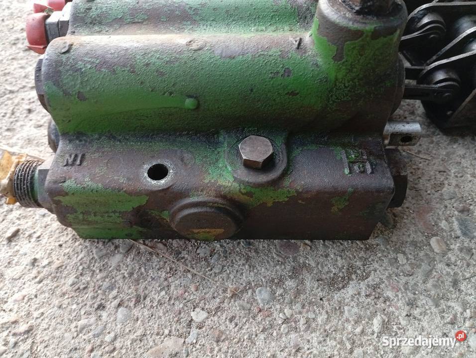 Rozdzielacz hydrauliczny John Deere 965 975 1065 Suchowola