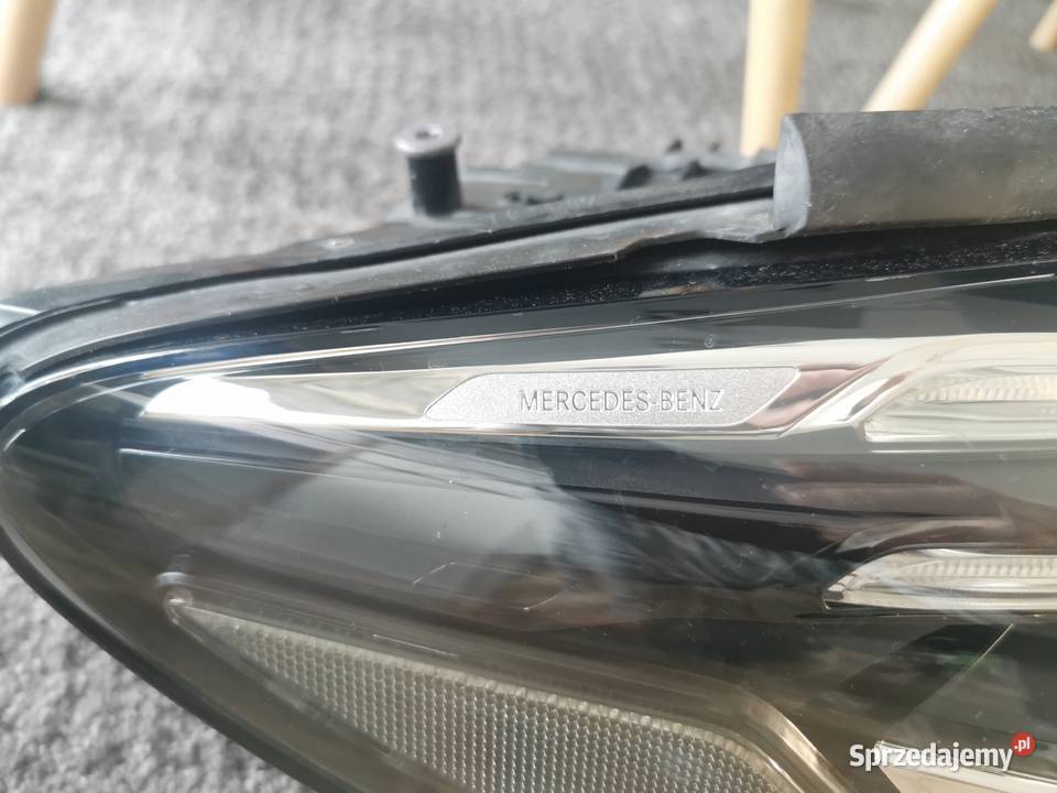 ORYGINALNA LAMPA PRAWA MERCEDES W247 A2479062603 prawe