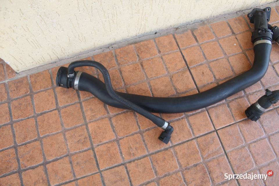 KRÓCIEC WĄŻ PRZEWÓD WODY BMW E61 30D 218 2247744