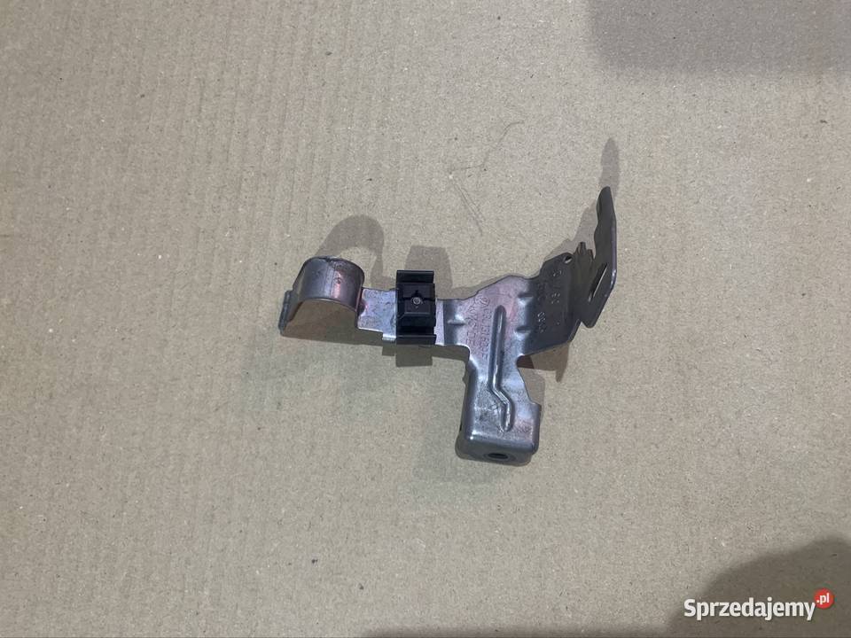 03L131529 uchwyt mocowanie zaworu podciśnienia Rok produkcji 2014 Szczecin sprzedam