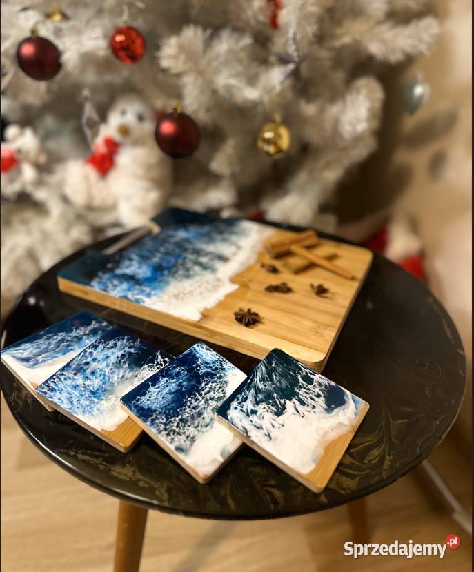 deska do serwowania przekąsek zdobiona żywicą Wrocław