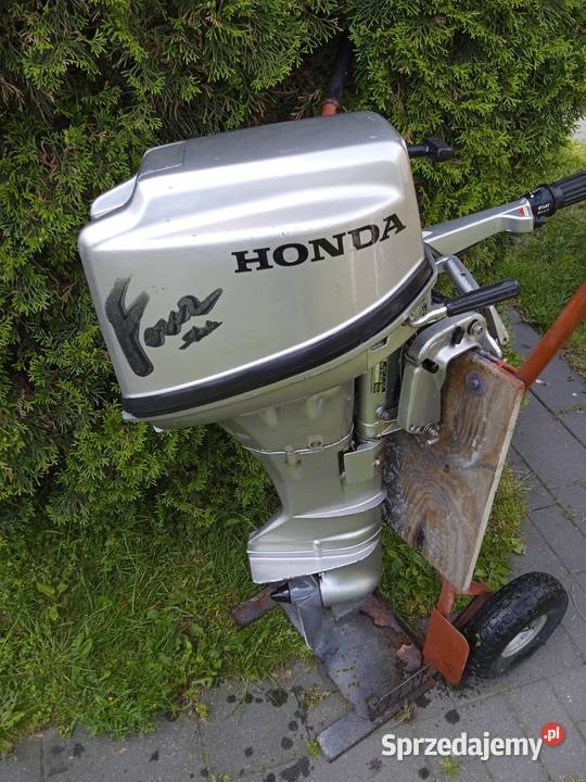 Silnik zaburtowy Johnson 8 Tłuszcz