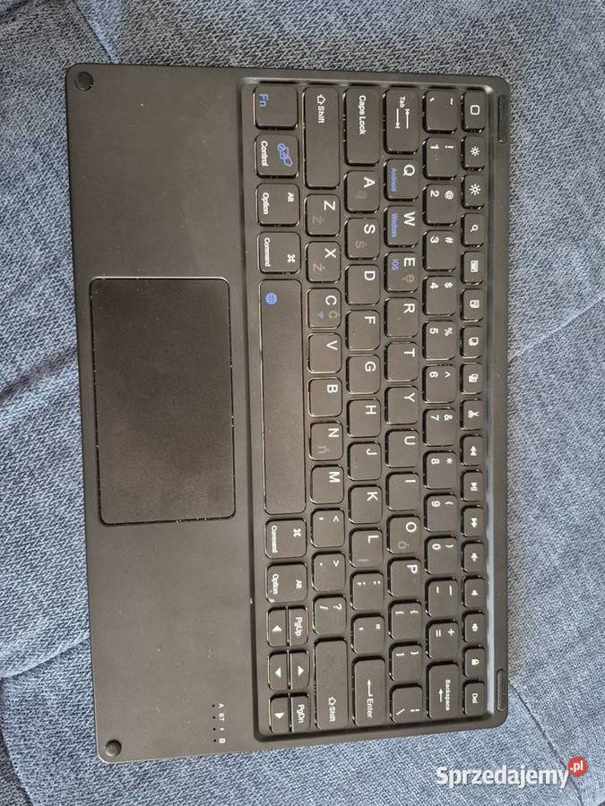 Sprzedam kompaktową bezprzewodową klawiaturę dolnośląskie