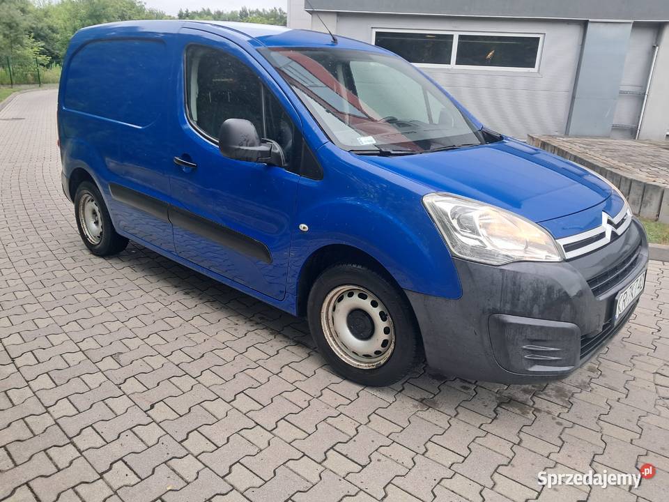 Citroen Berlingo pierwszy właściciel kupiony w salonie małopolskie Modlnica