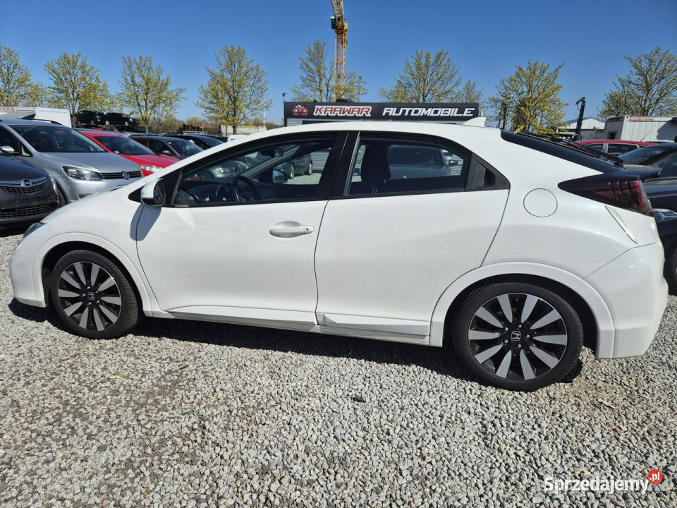 Honda Civic Super stan Biała perła X 20172021 światła przeciwmgielne Bydgoszcz