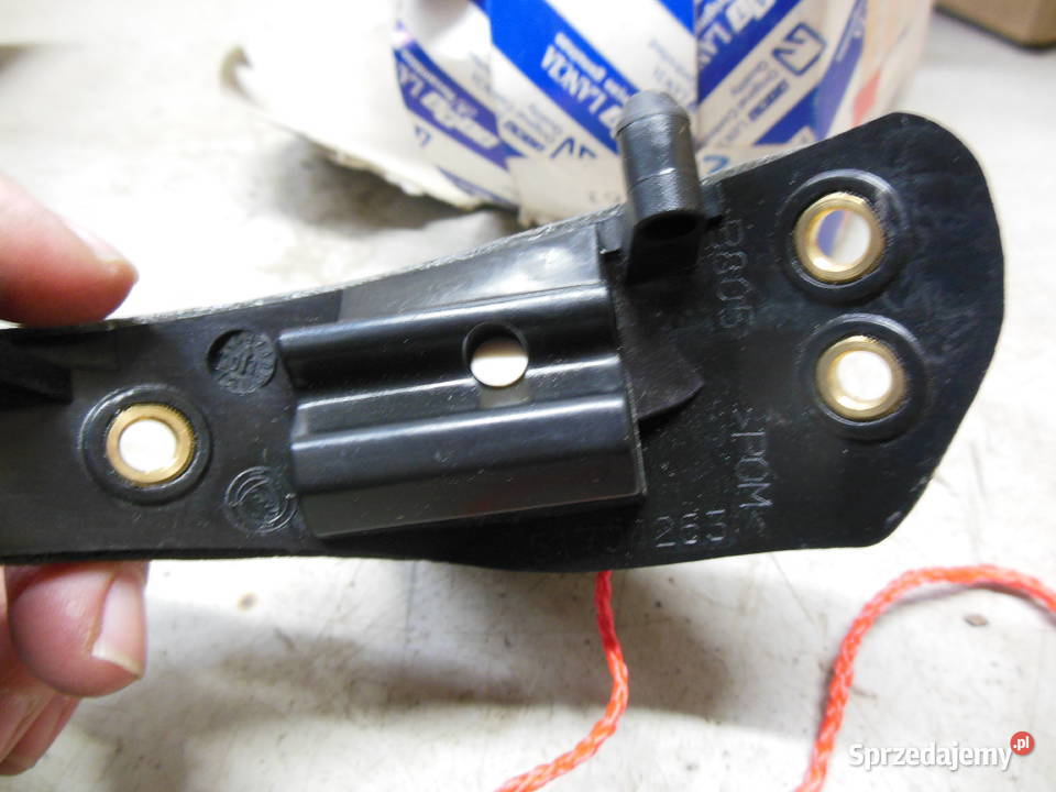 Zamek pokrywy wlewu paliwa STILO 0107 OR osobowe śląskie Kozy