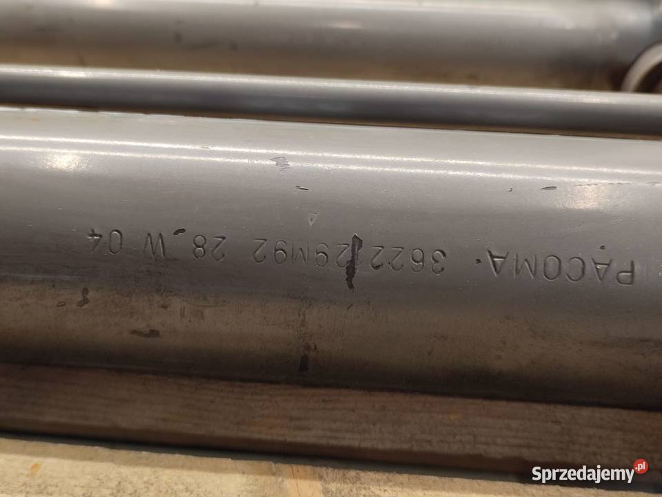 Siłownik hydrauliczny wychyłu przedniego Wilkowo sprzedam