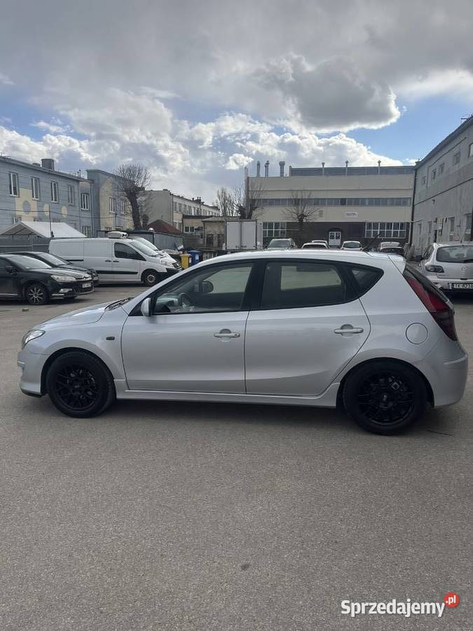 Hyundai i30 2010 16crdi sprzedam