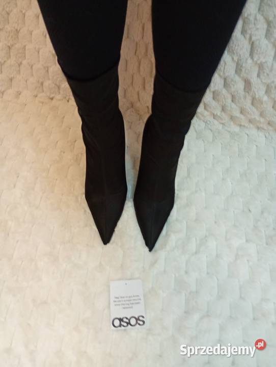 40 ASOS DesignCzarne botki w Szpic z Londynu z