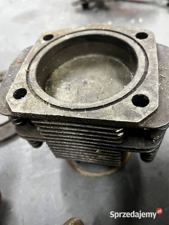Fiat 126p maluch cylindry tłoki wały wałki Pleśna