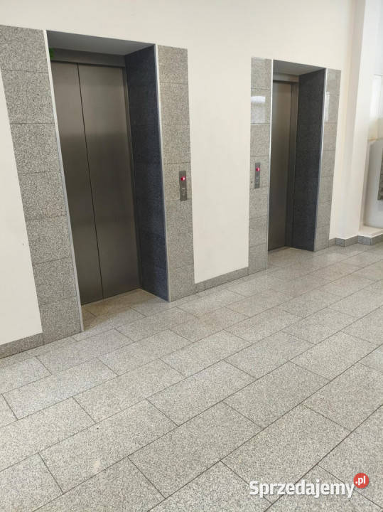 2 pokoje z widokiem 11 piętro Wola Okopowa 43 Warszawa sprzedam