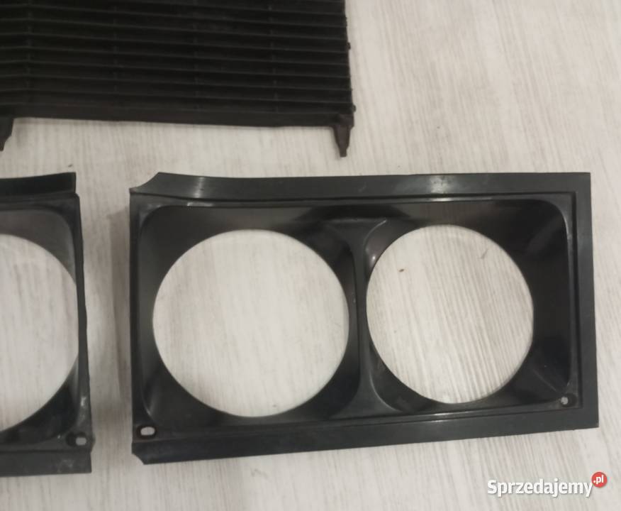Fiat 125p grill atrapa ramki świateł Gniezno