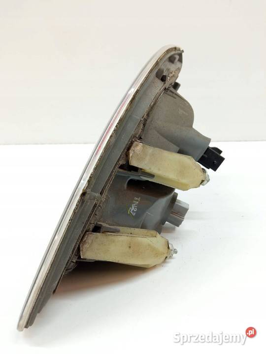 LAMPA TYŁ W KLAPĘ LEWA TD11513G0 Mazda CX9 I
