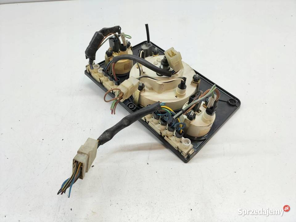 LICZNIK 6316890590 24 D 74 MercedesBenz MB 100 I osobowe sprzedam