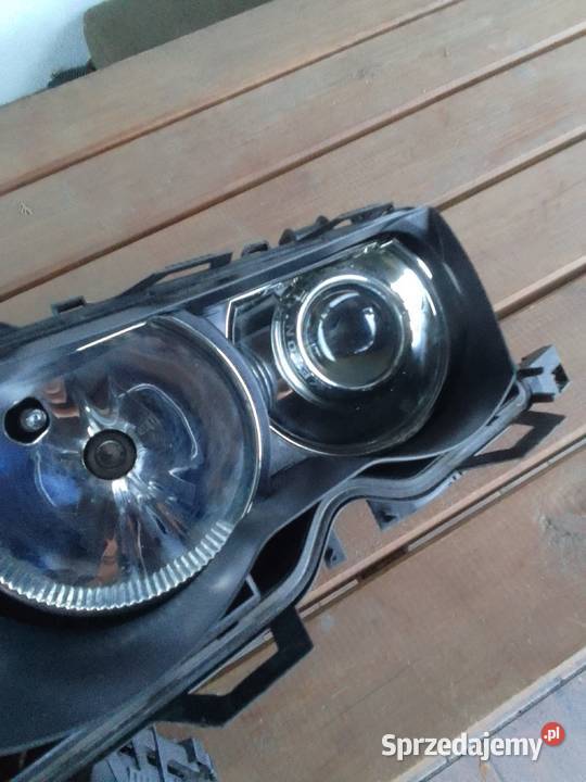 BMW E46 sedan kombi lampy przednie lift Xenon osobowe wielkopolskie