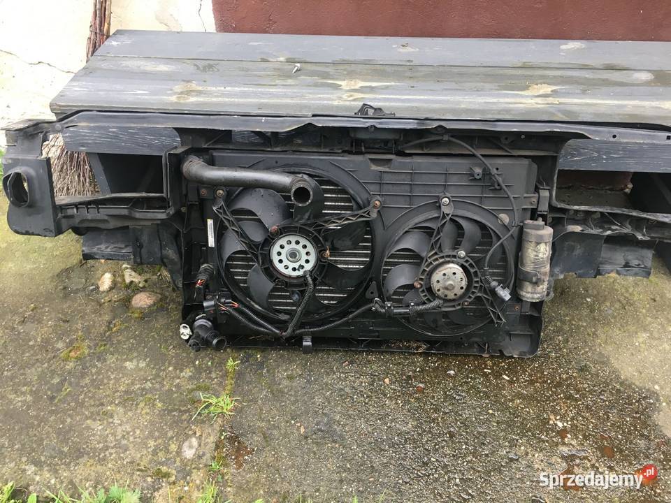 Zderzak pas przedni kompletny Vw golf 4 osobowe Części samochodowe śląskie