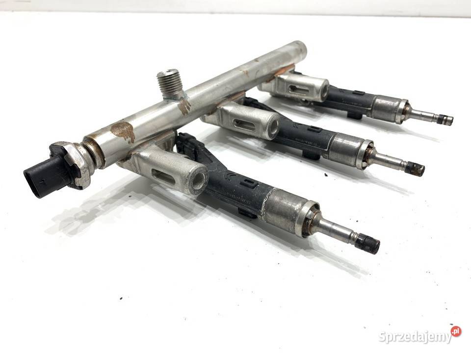 LISTWA WTRYSKOWA Z WTRYSKAMI OPEL CORSA F Listwy wtryskowe