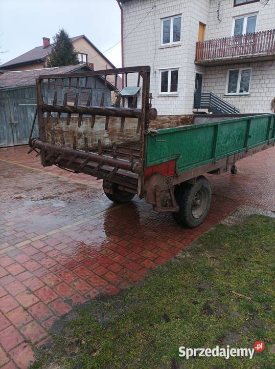 Rozrzutnik przyczepa jednoosiowy zdrowa Iłża sprzedam