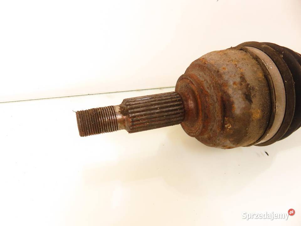 PÓŁOŚ PRAWA PRZEDNIA RENAULT SCENIC II 20