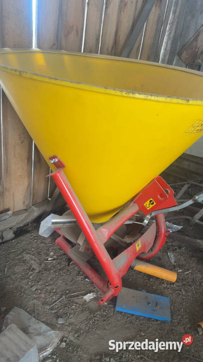 Nowy rozsiewacz Strumyk 400l Sienno